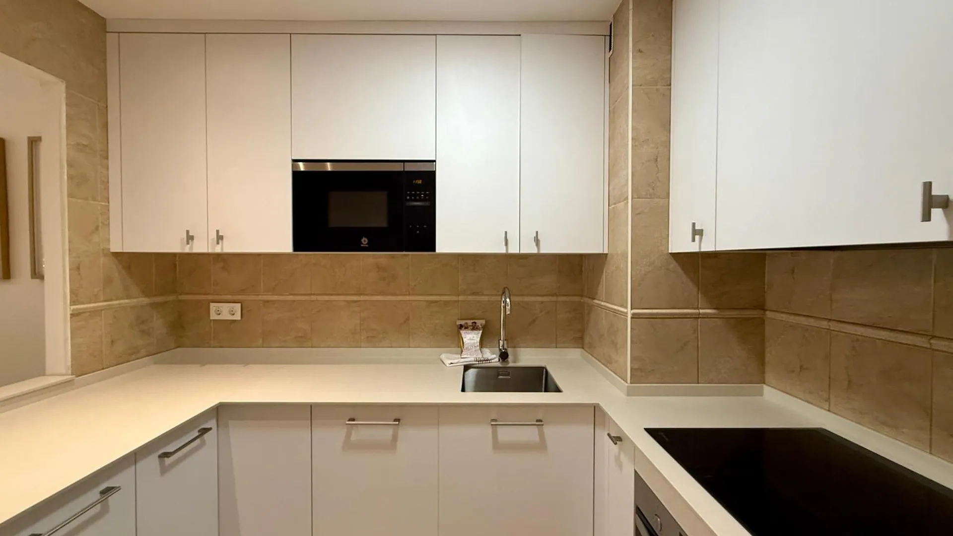 Apartment Golden Mile La Carolina - Eaw Homes Marbella