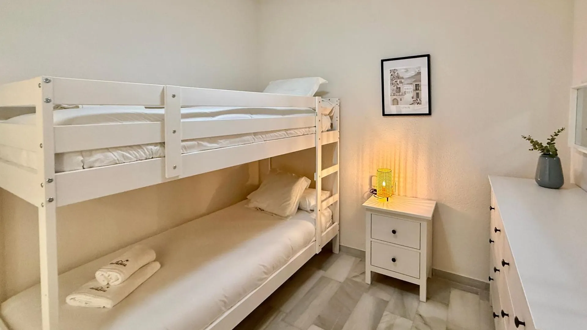 Golden Mile La Carolina - Eaw Homes Marbella